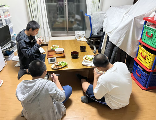 一道館寮 室内